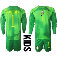 Fotballdrakt Barn Brasil Alisson Becker #1 Keeper Bortedraktsett VM 2022 Langermet (+ Korte bukser)